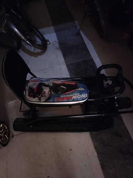 Продам снегодат на колесах