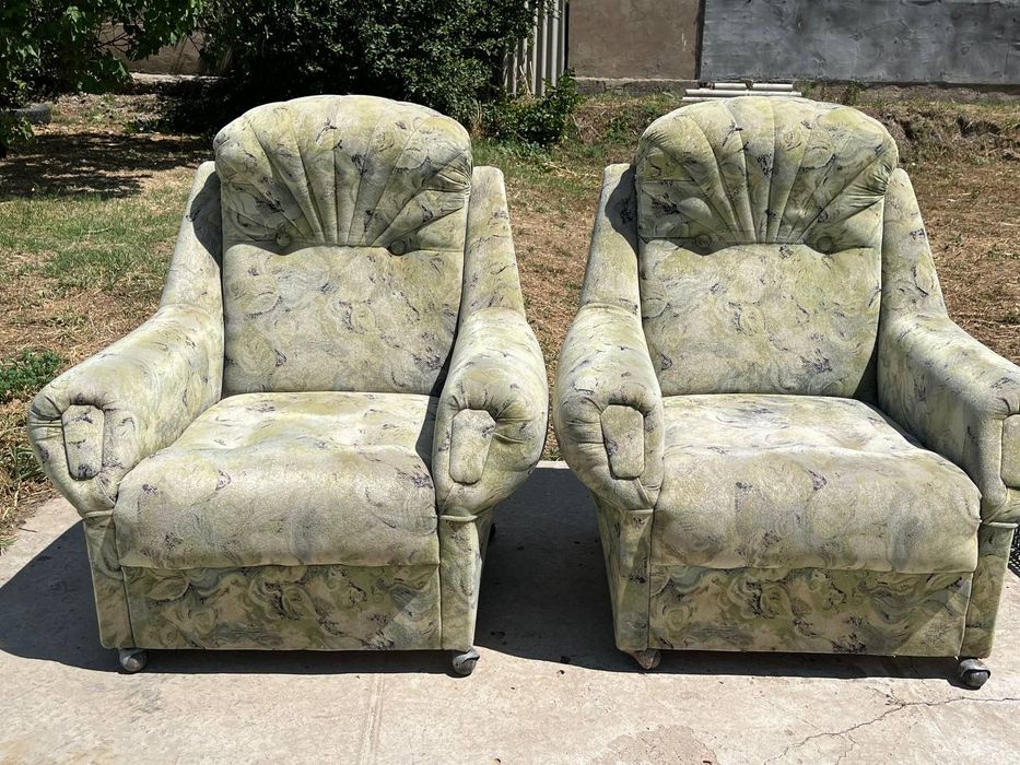 Продам кресло 2 штук