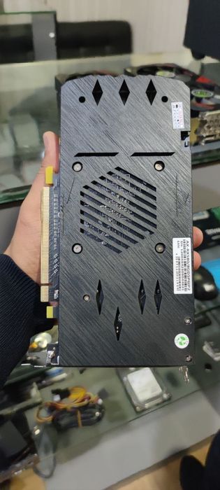 Axle rx580 8gb  256bit ddr5! Holati yangi, korobkasiz! 2ta!