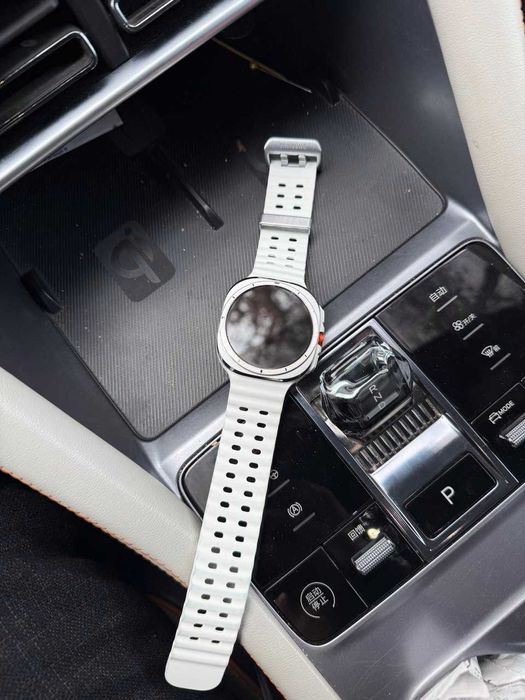 Samsung Galaxy Watch Ultra Titanium White Edition 47 mm SM-L705F