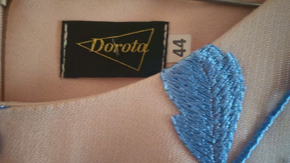 Rochie Mărimea 44, purtata o data impecabila, Dorota.
