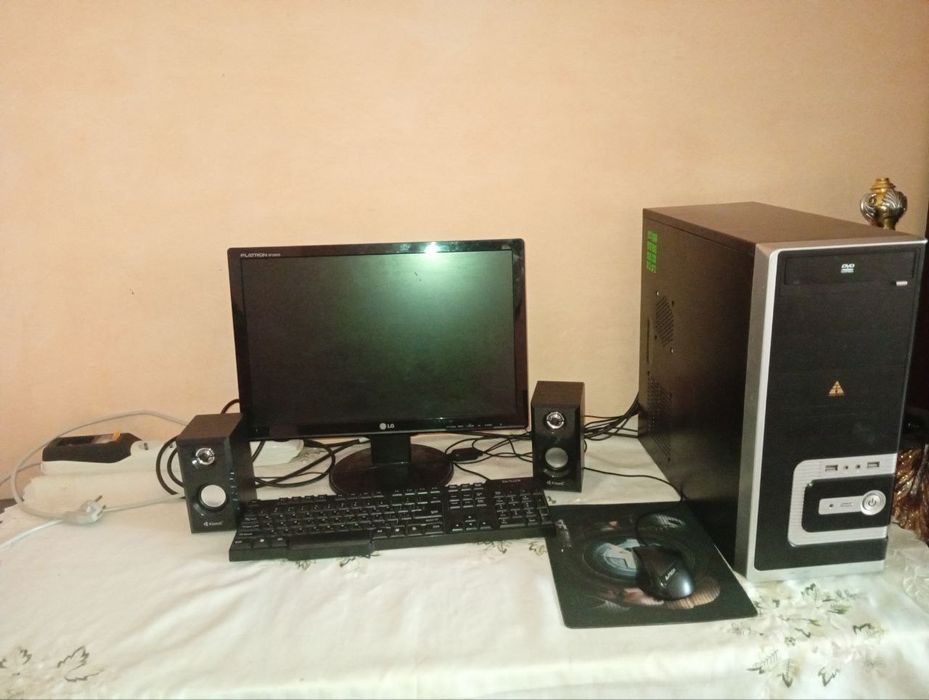 Kompyuter satiladi jagdayga jaqsi islep turipti. Baxasi kelisimli.