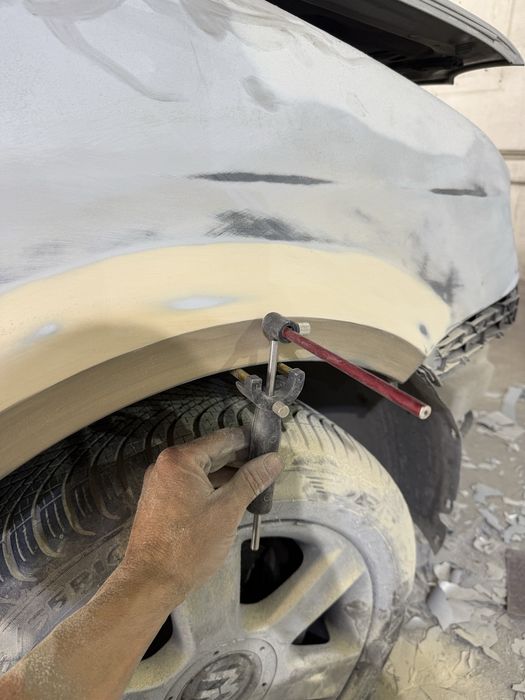 Автобояджийски , тенекеджийски и монтьорски услуги