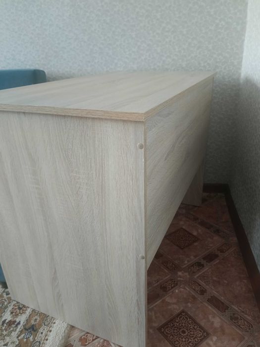 Стол офисный,парта