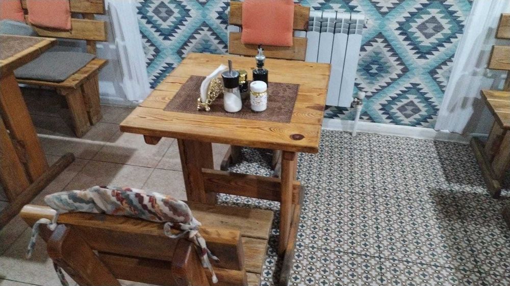 Продам столы для кафе