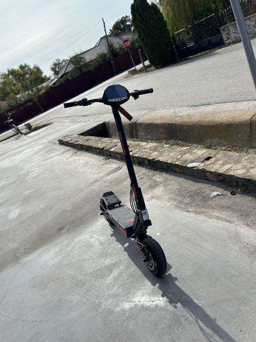 Trotineta electrică kukirin g2 2025