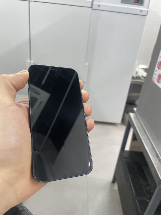 Продам Айфон 12 мини