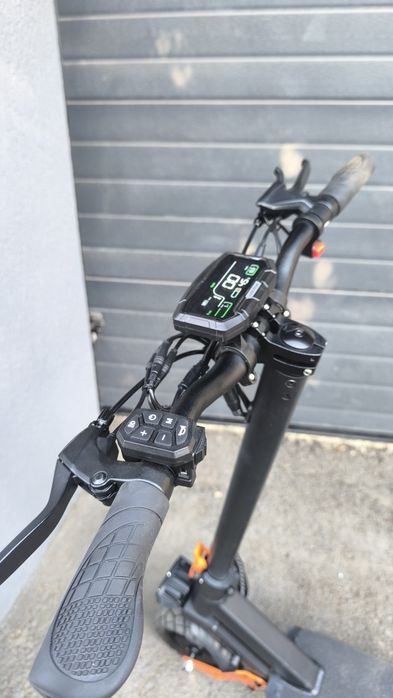 Trotineta electrica JRH cu tractiune integrală 2x2 (2 motoare)- 70km/h