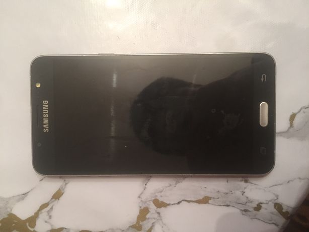 Samsung J7(2016)