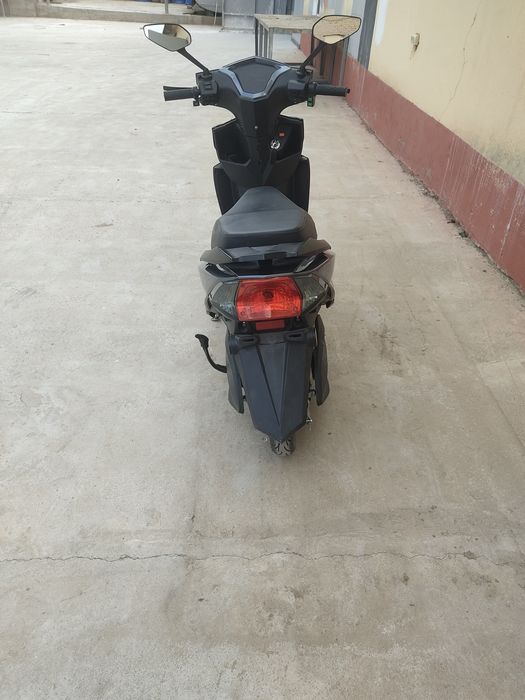 Скутер Электрический на 1 КвТ