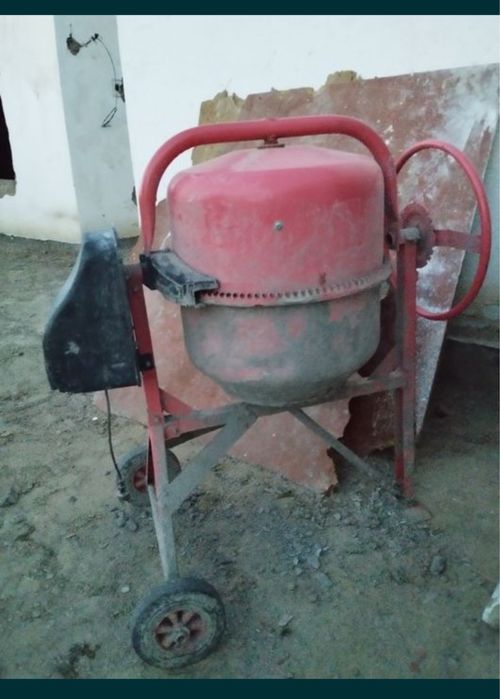 Продам бетономешалку