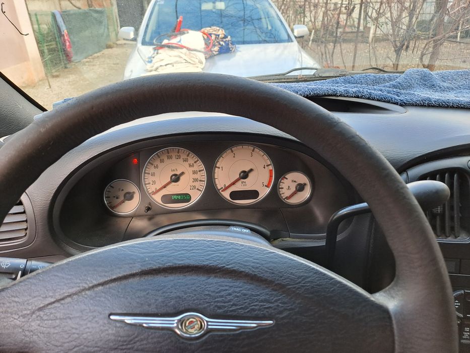 Vînd Chrysler Grand Voyager