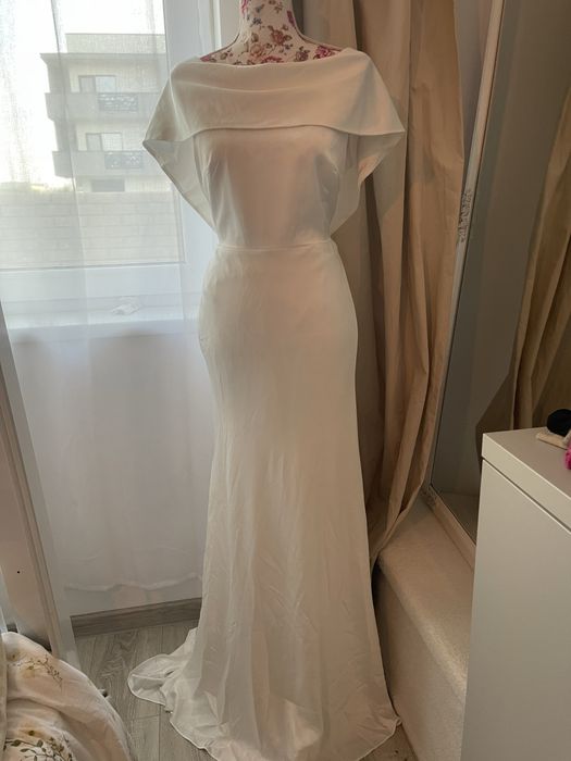 Rochie de mireasa Asos, sirena cu decolteu barca si maneca scurta, marimea L