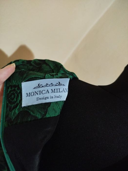 Срочно продам платья