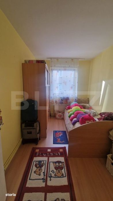 Apartament cu 3 camere Astra, etaj 1, beci, decomandat