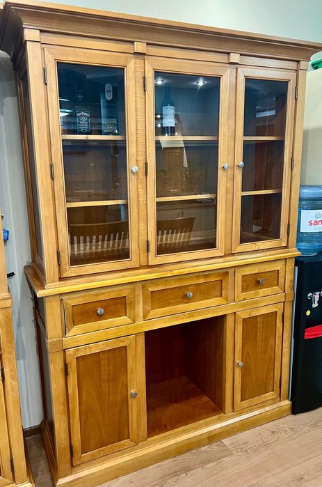 Шкаф - витрина (США)