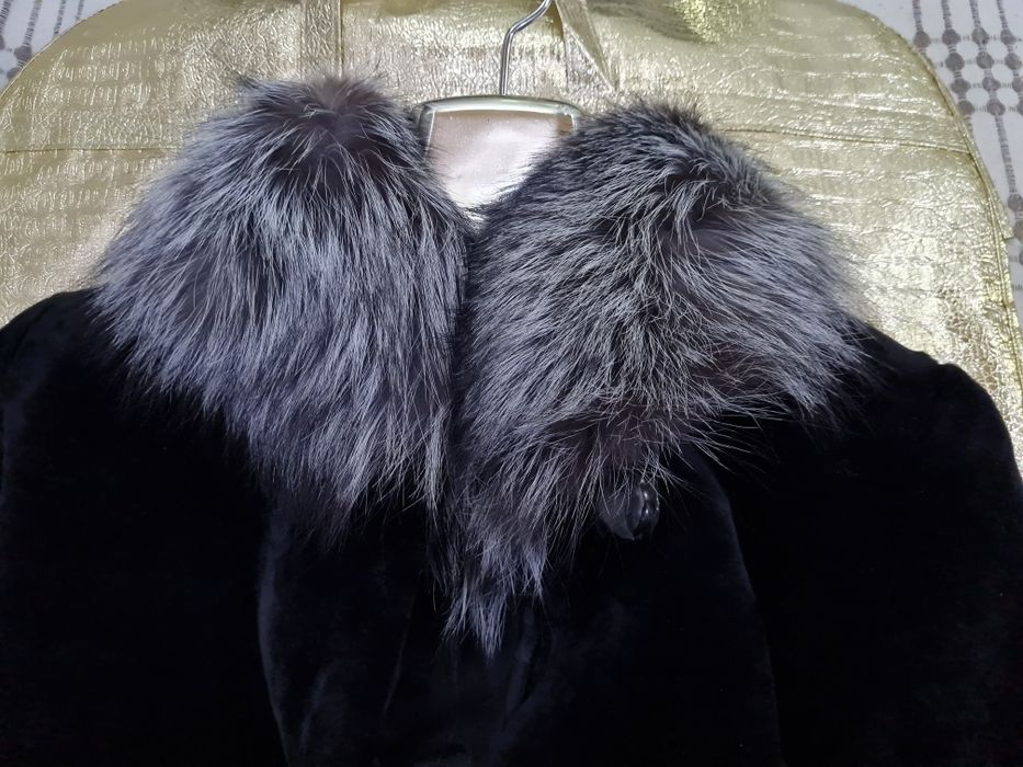 Продам шубу новую