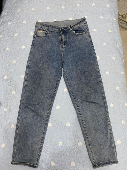 Продам джинсы и платье