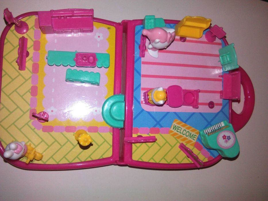 Hello Kitty /Хелоу Кити/ къщичка - куфар