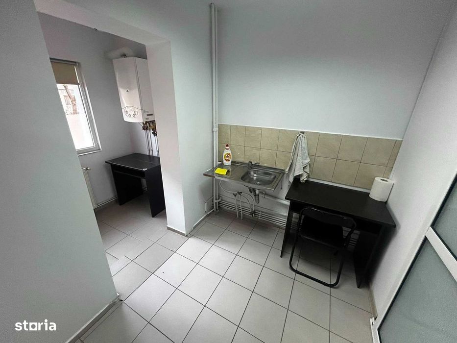 Apartament - spatiu comercial 2 camere DECOMANDAT, NICOLINA 1 — fotografia 3