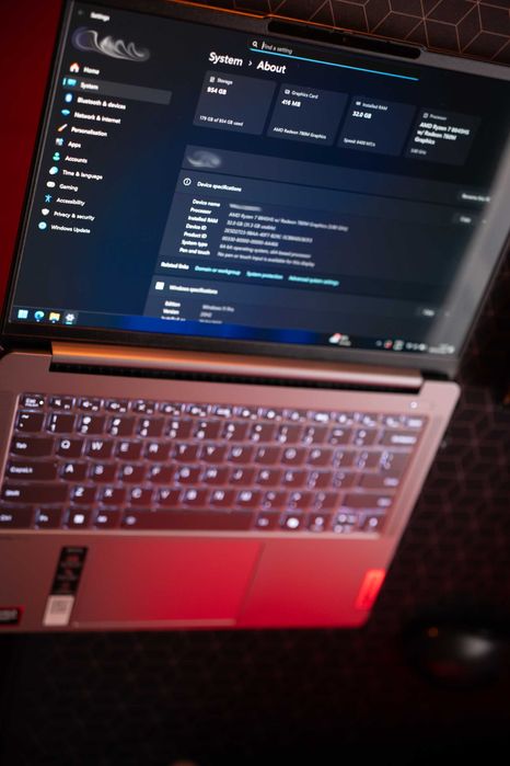Lenovo IdeaPad Pro 5 14AHP9, AMD Ryzen 7 8845HS, 32GB RAM, 1TB SSD