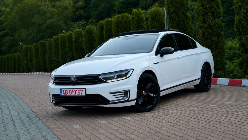 Volkswagen Passat//B8//GTE//AN 2016//PANORAMIC