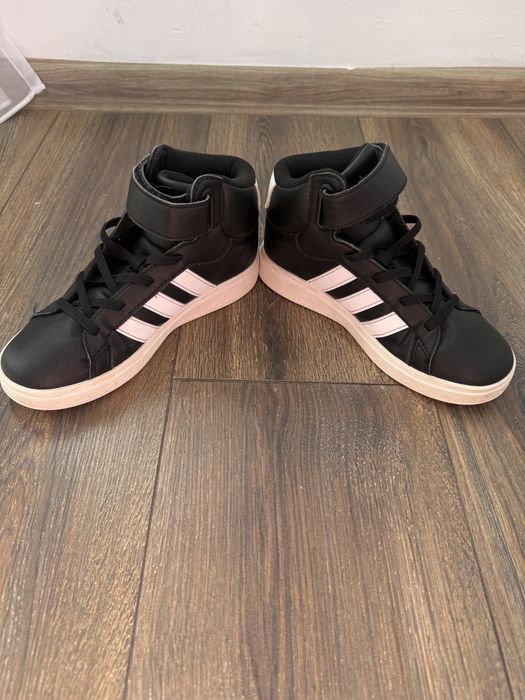 Маратонки/ кецове Adidas