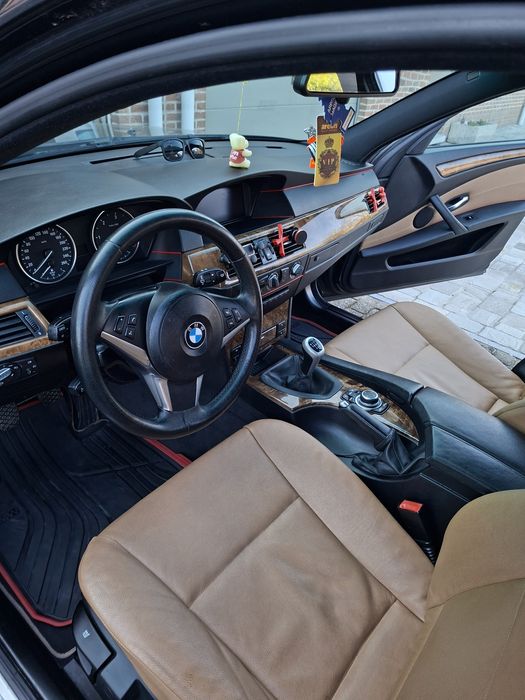 Vând BMW 520D , an 2010