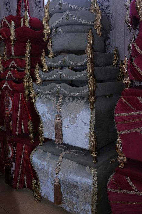 Sarpo quti va kelin koylaklar optim sotiladi!