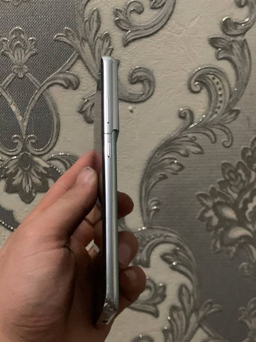 Samsung S21Ultra 5G sotiladi srochna