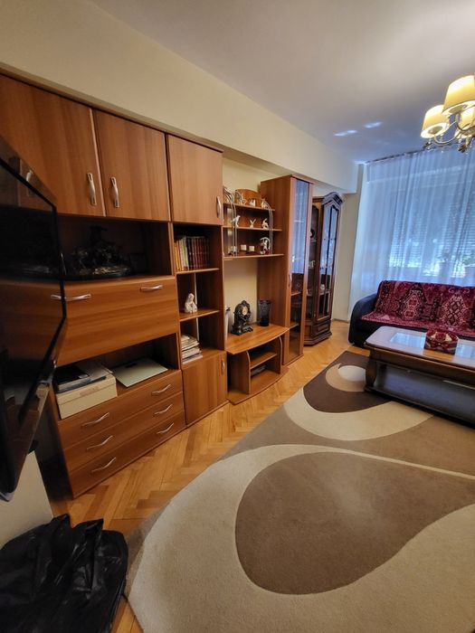 Apartament cu 3 camere