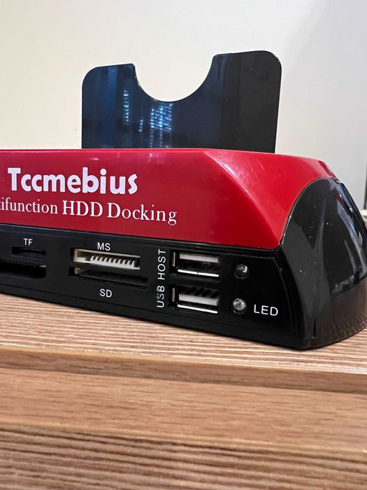 Multifunction HDD Docking / Докинг станция за хард диск / памет карта