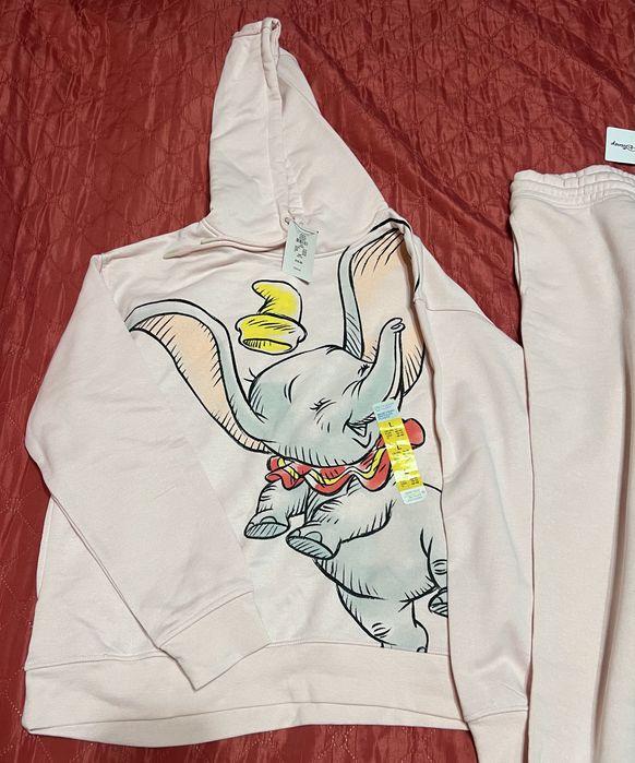 Суичър и долници на Disney