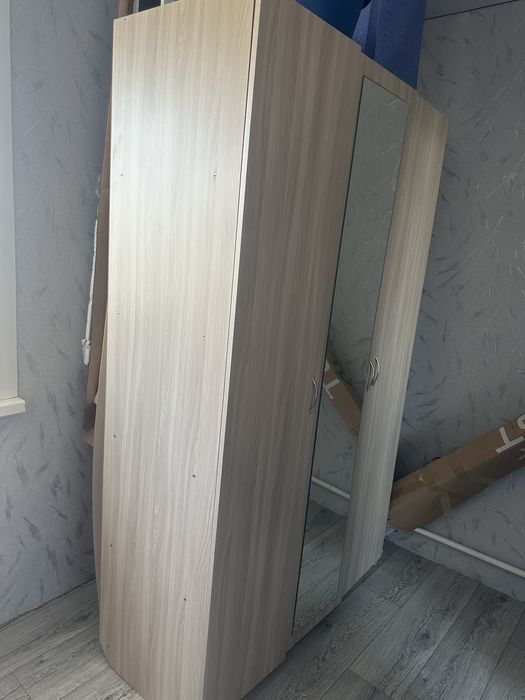 Продам шкаф для спальни