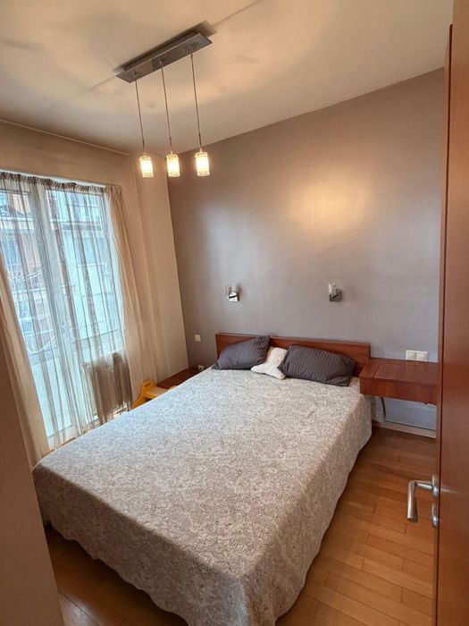 Дава се под наем Тристаен апартамент в София, Център - 70 кв.м за 946.56 € - Снимка #5