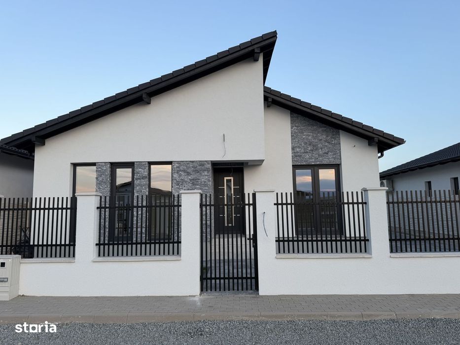 PROPRIETAR: Casă individuală superbă pe un nivel Centrul zonei Orizont
