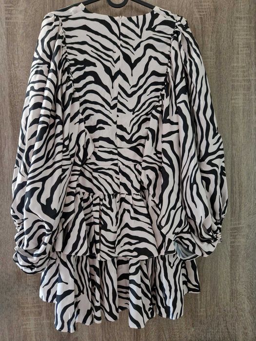 Rochie NOUA animal print TGH, marimea 34