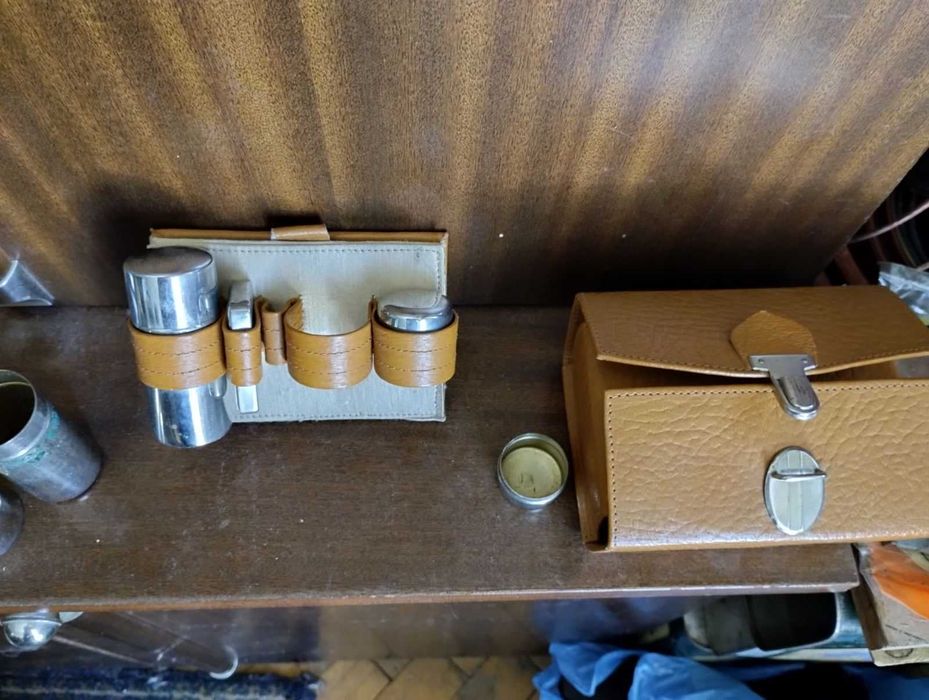 стар неизползван комплект за бръснене