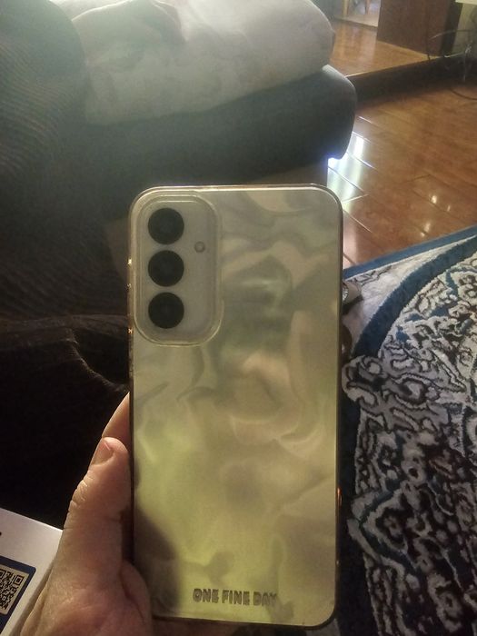 Продам свой телефон Самсунг галакси А16 в идеальном состоянии.