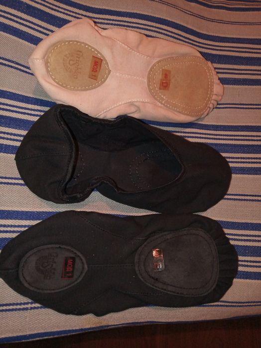 Чешки для занятий танцами и гимнастики