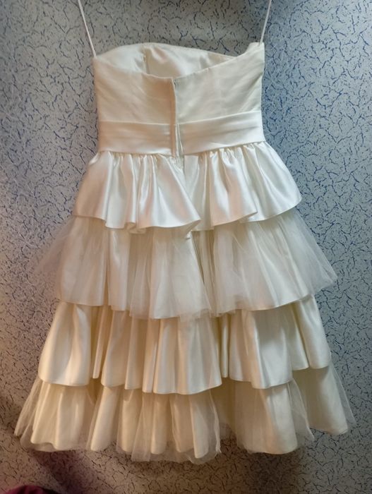 Продам нарядное  платье