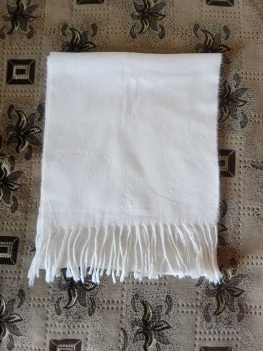 Продам шарф  кашемировый.