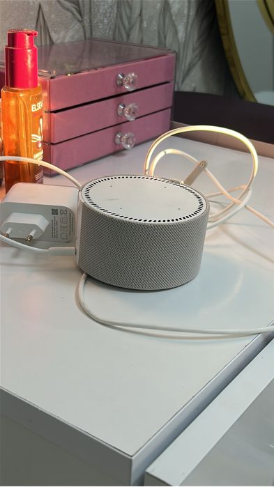 Яндекс станция мини с часами срочно продаю