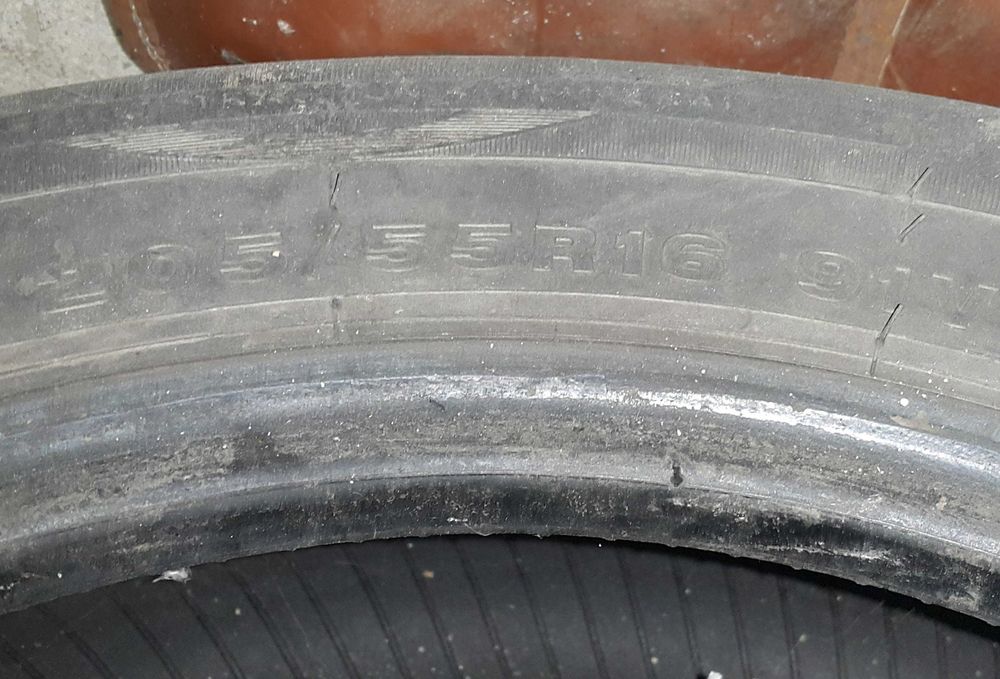 2 бр. летни гуми SUNFULL 205/55/16 6mm грайфер