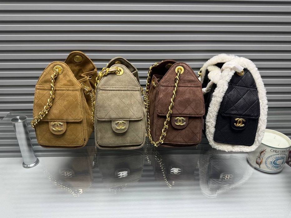 Ugg обувки и чанта chanel