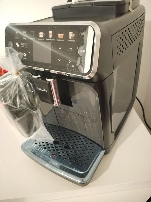 Espressor Philips Seria 5400 EP5447