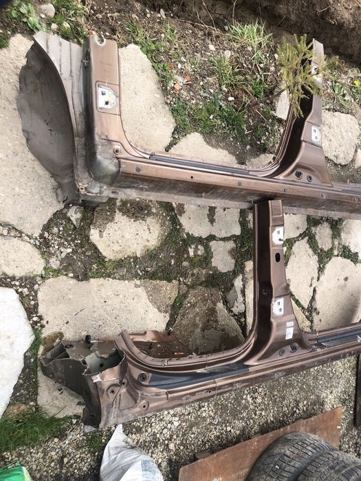 Vand praguri stanga/dreapta Dacia Duster/2010/2018-