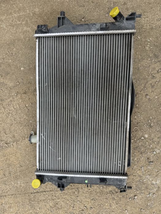 Радиатор Hyundai Elantra