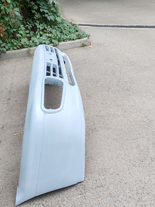 Передний бампер mitsubishi chariot