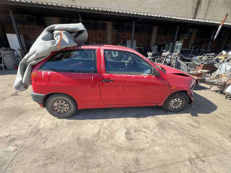 Seat Ibiza 1.0 НА ЧАСТИ